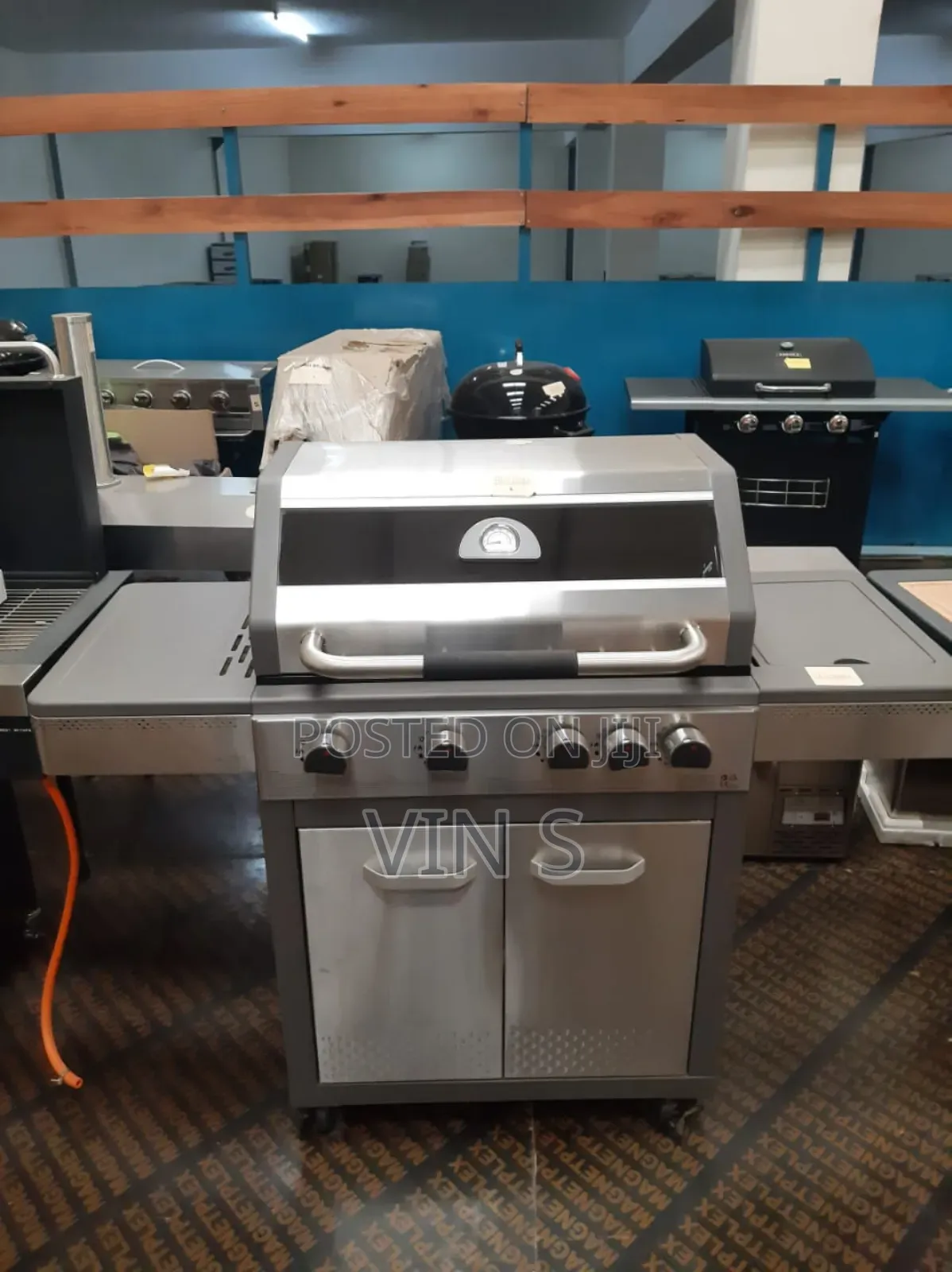 Gas BBQ Grill Barbecue Barbeque) Găs Bârbeque Barbėcue Grìll