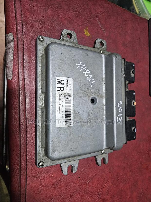 Engine Control Unit Computer Nissan Xtrail - main view