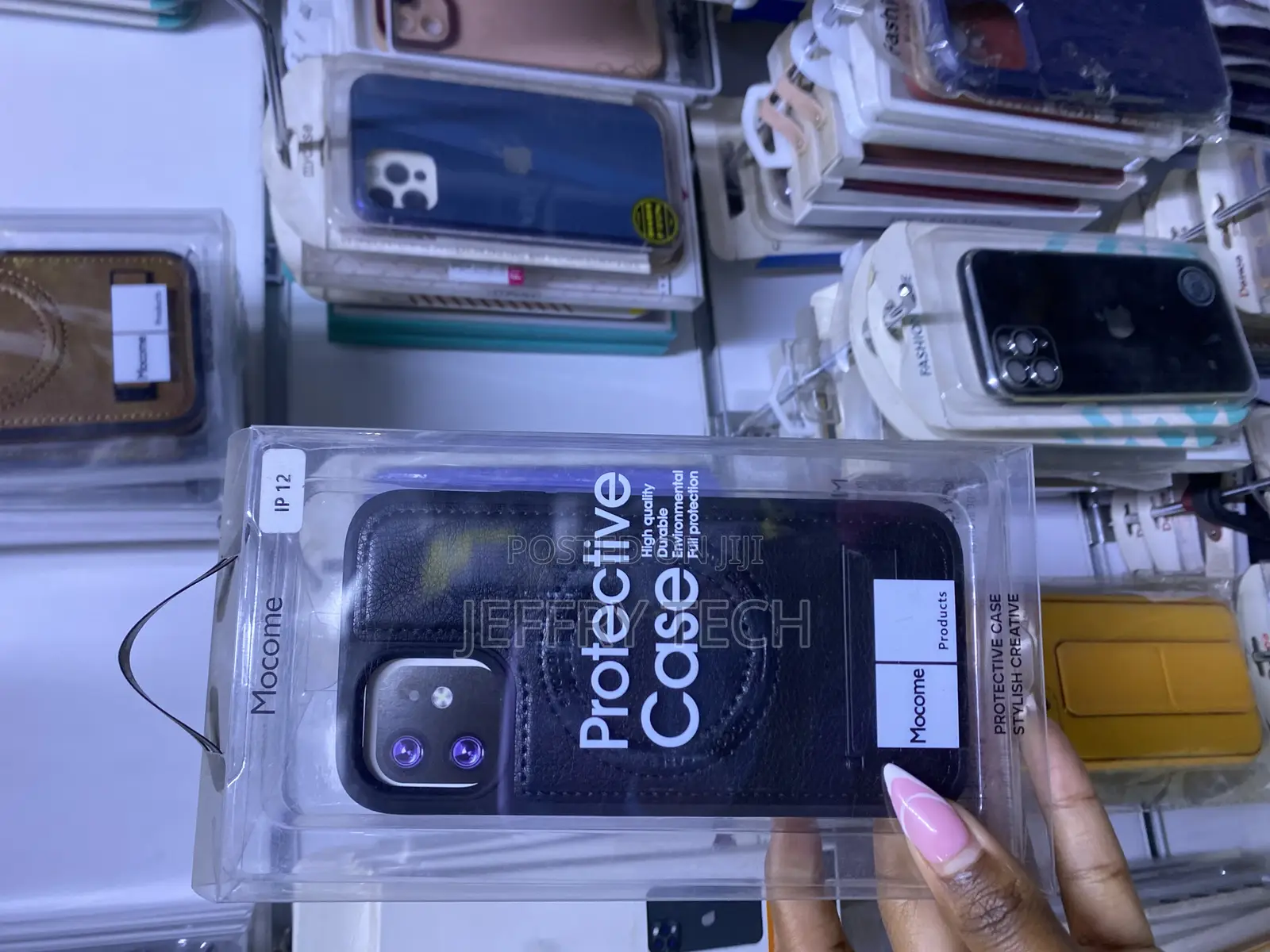 Serdy iPhone 12 Leather Magsafe Invisible Stand Case
