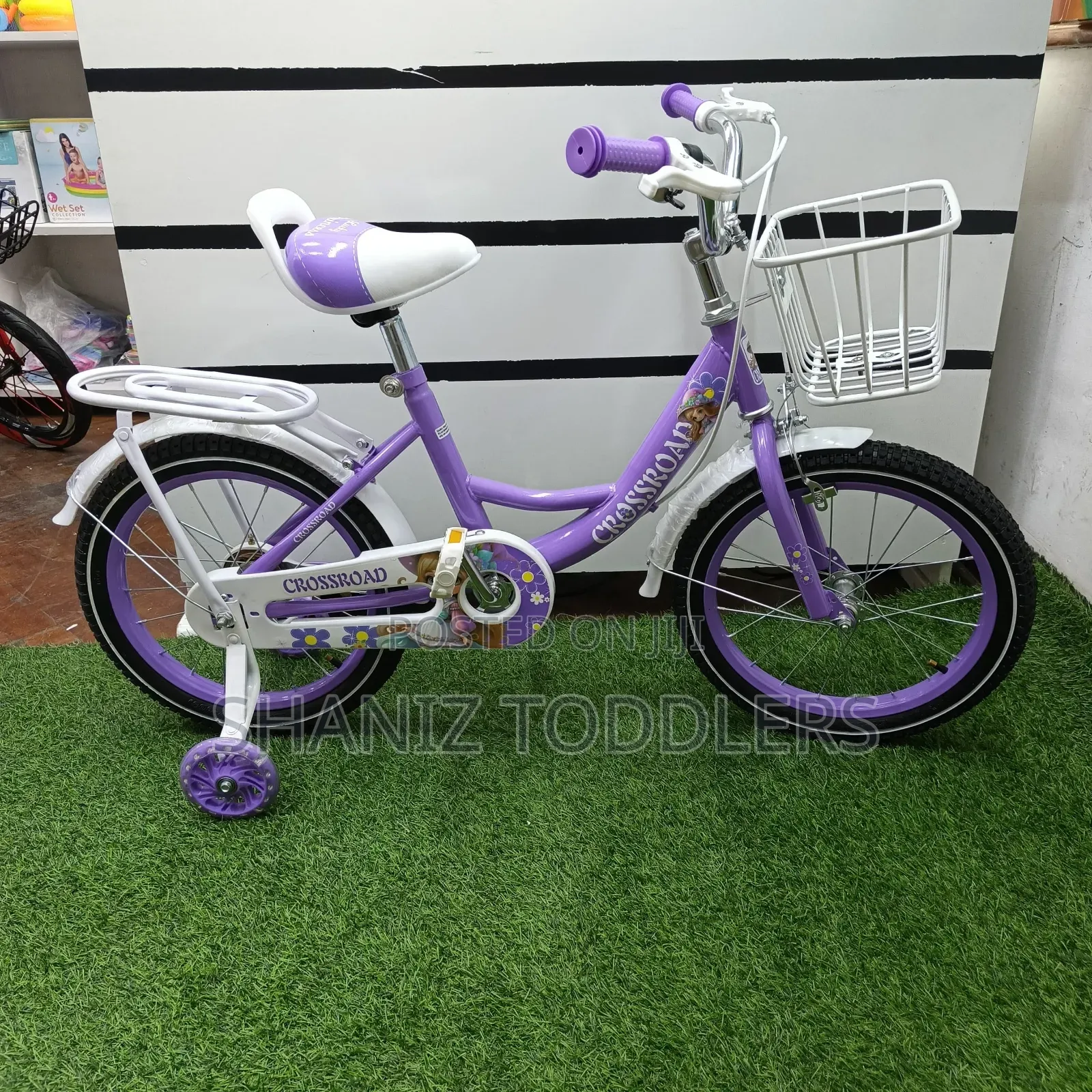 Size 16 Purple Bike With Training Wheels