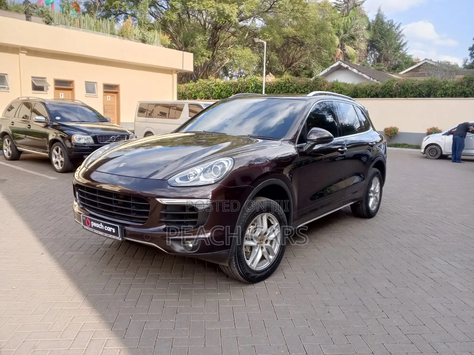Porsche Cayenne 2016 Brown