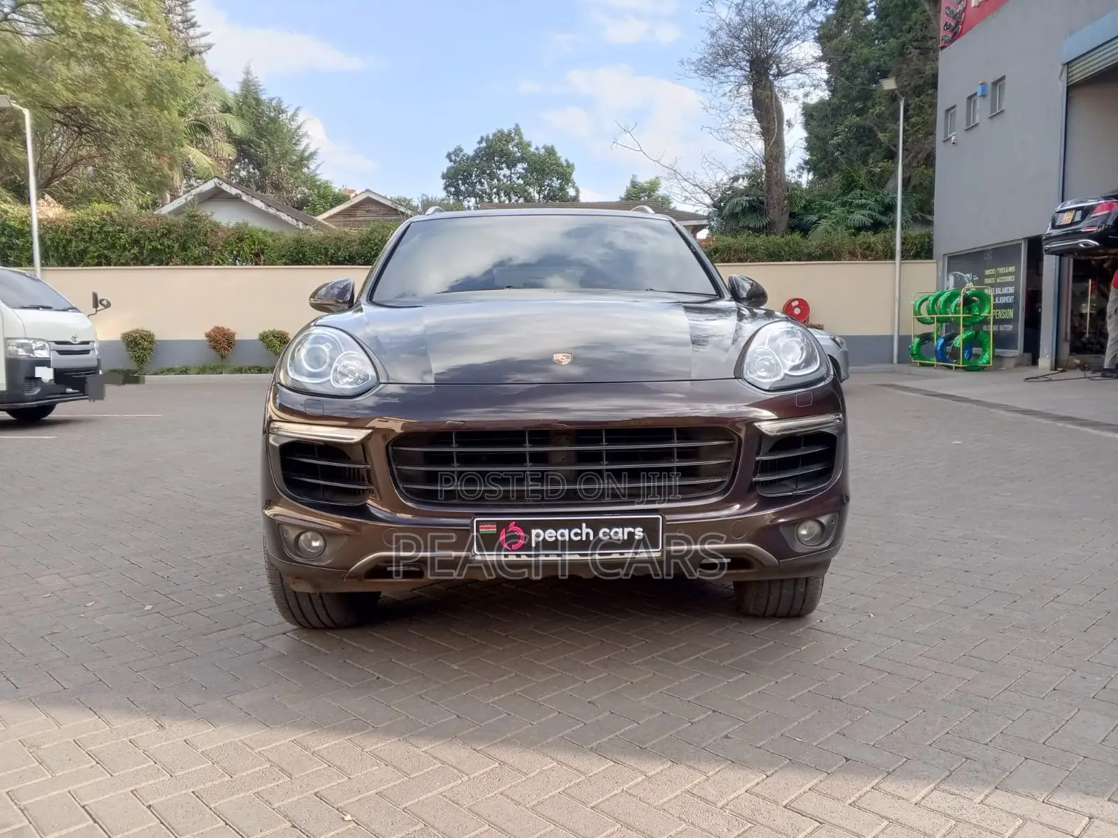 Porsche Cayenne 2016 Brown