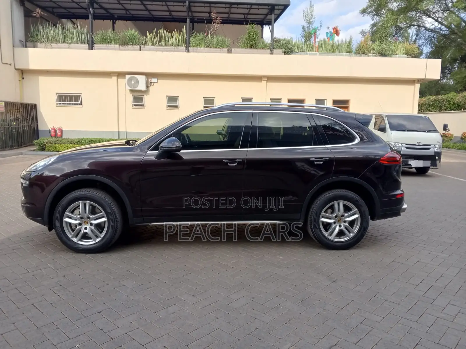 Porsche Cayenne 2016 Brown