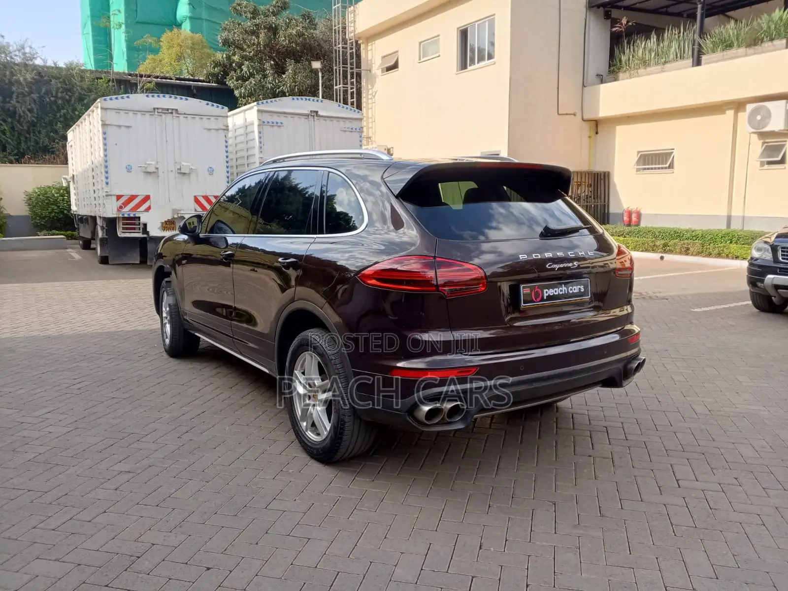 Porsche Cayenne 2016 Brown
