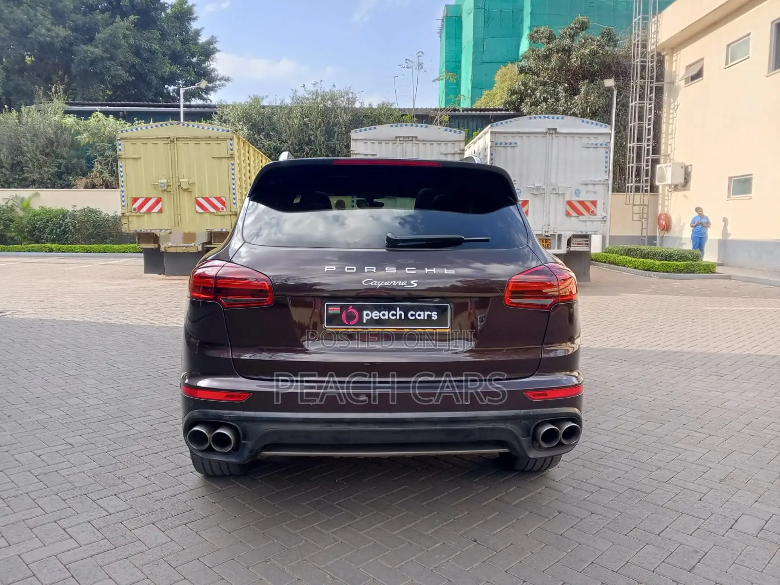 Porsche Cayenne 2016 Brown