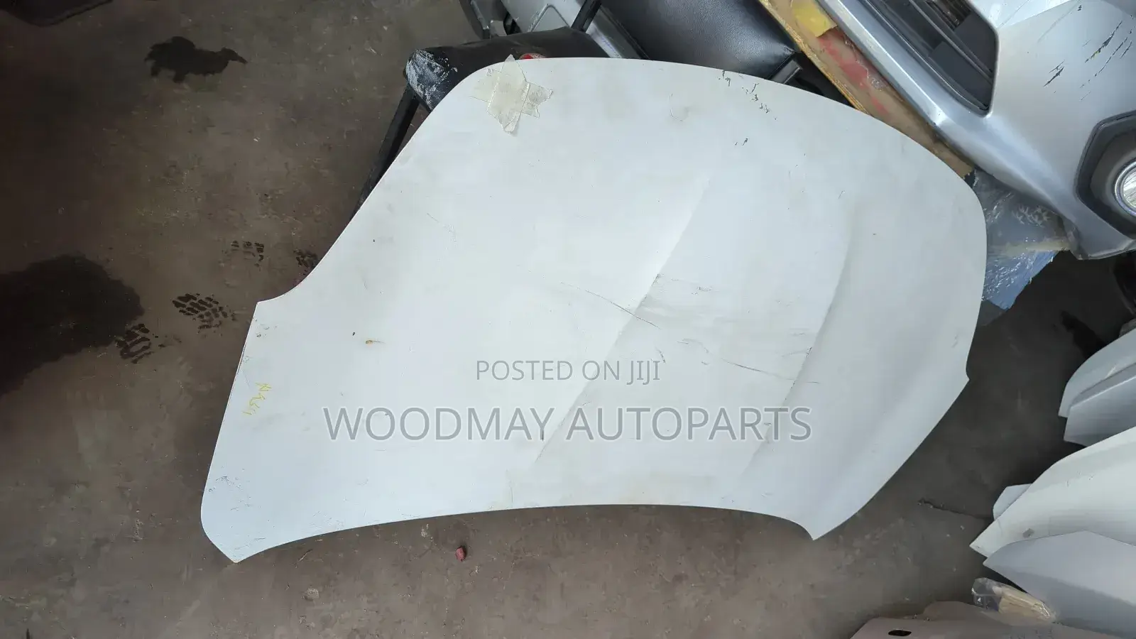 Nissan Ad Bonnet