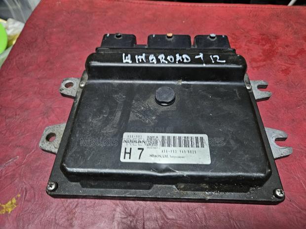 Engine Control Unit Nissan Wingroad Y11