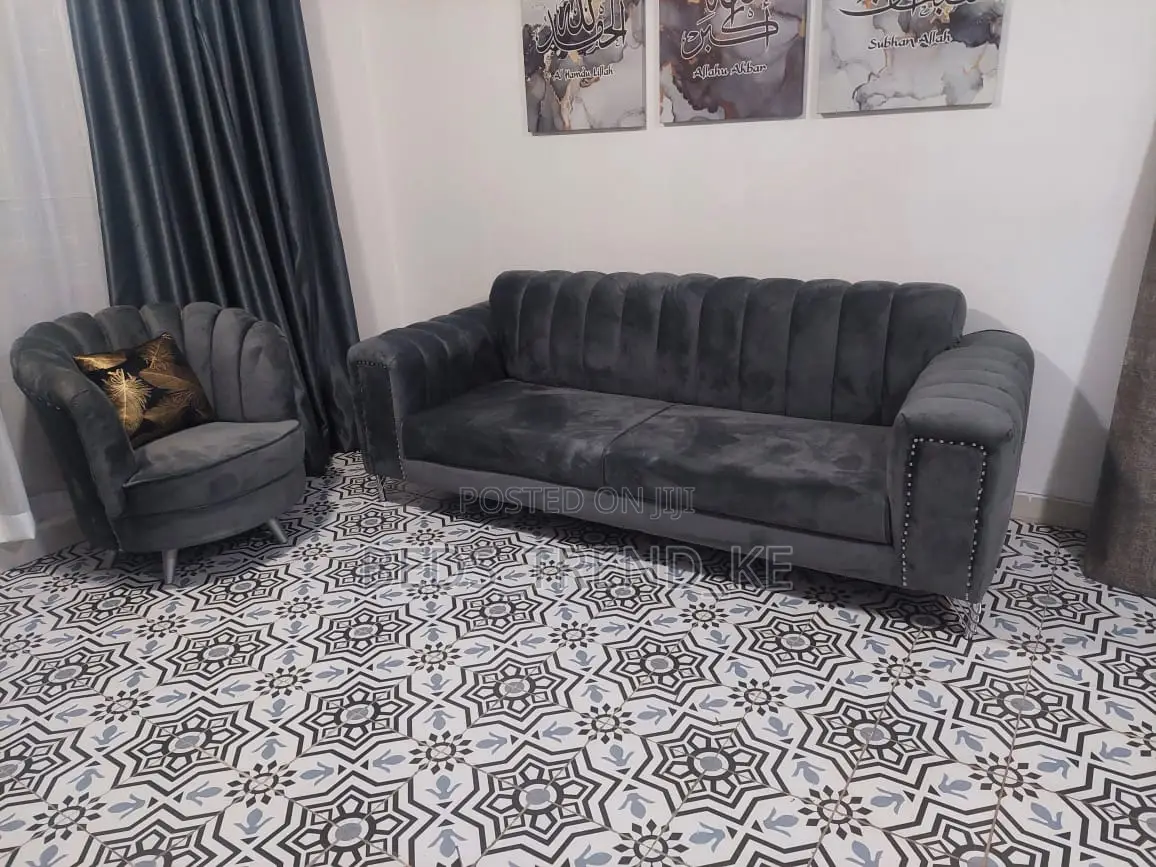 7 Seater Cozy Sofa 3,2, + 2 Armchairs