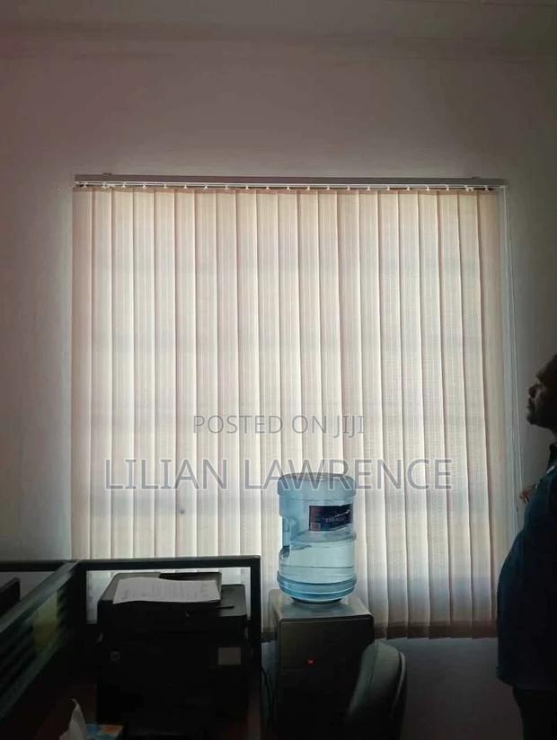 White Executive Blinders - thumbnail 3