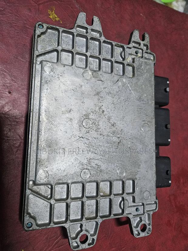Engine Control Unit Nissan Note - thumbnail 2