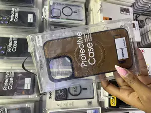 Wert iPhone 15 Pro Max Leather Magsafe Case With Stand