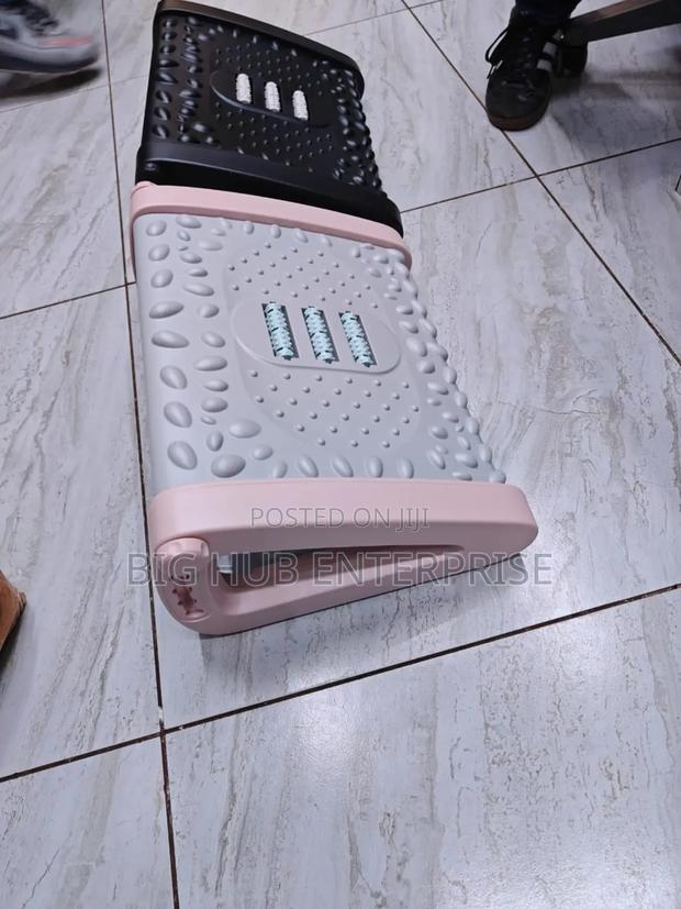 Ergonomic Adjustable Foot Rest Size 43 X 33 X 20 Cm