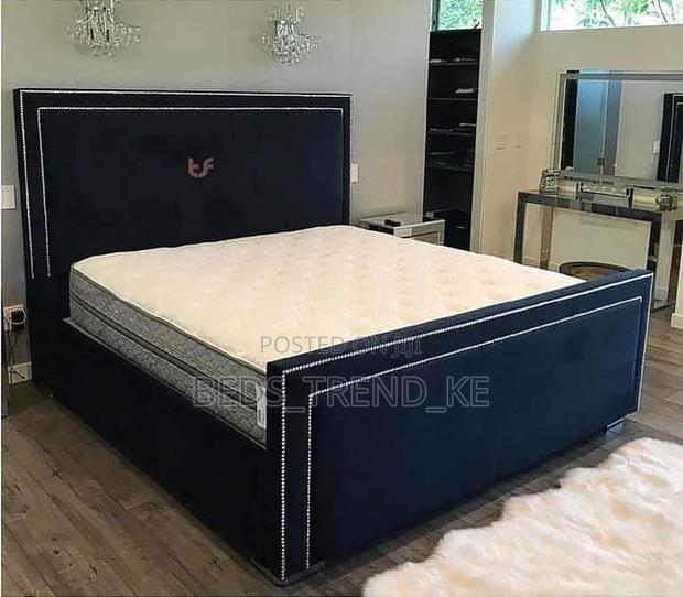 6 by 6 Ft Ceremonial Modern Bed