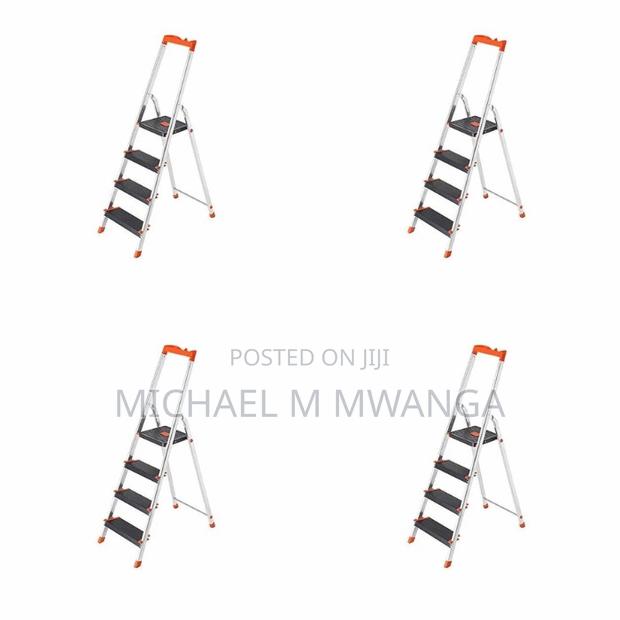 4 Step Aluminium Ladder - main view