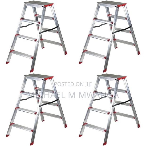Premium-Grade 4-Step Aluminium Ladder