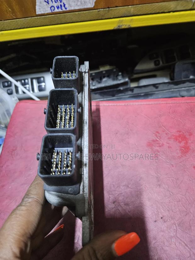 Engine Control Unit Wingroad Y11 - thumbnail 3