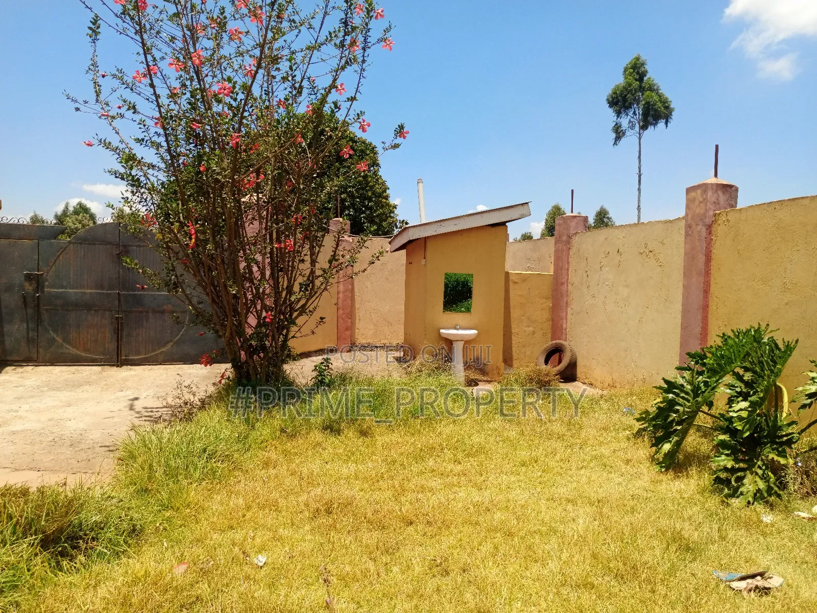 5bdrm Mansion in Kerwa, Zambezi/Sigona for sale