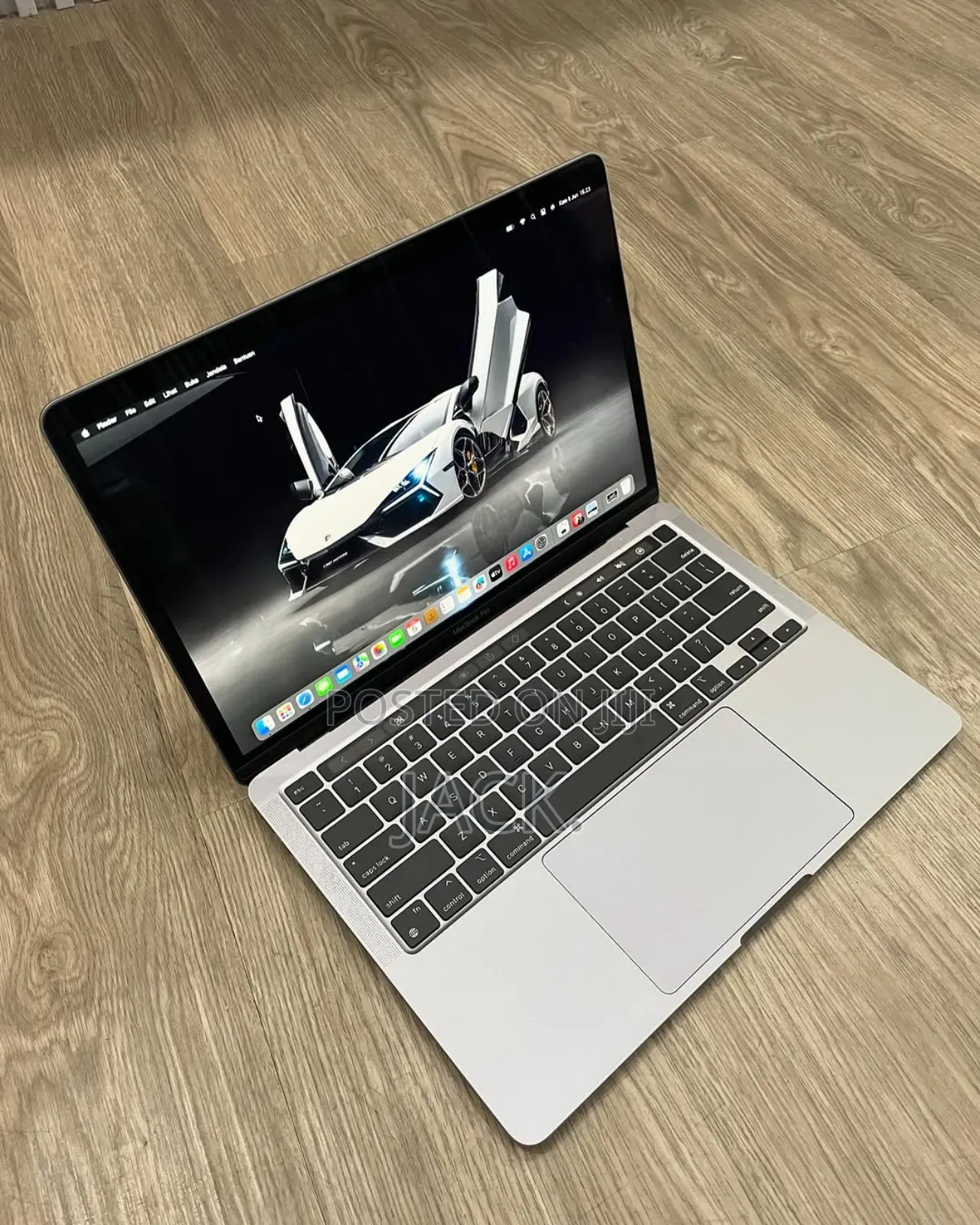 Laptop Apple MacBook Pro 2021 M1 8GB Apple M1 SSD 256GB