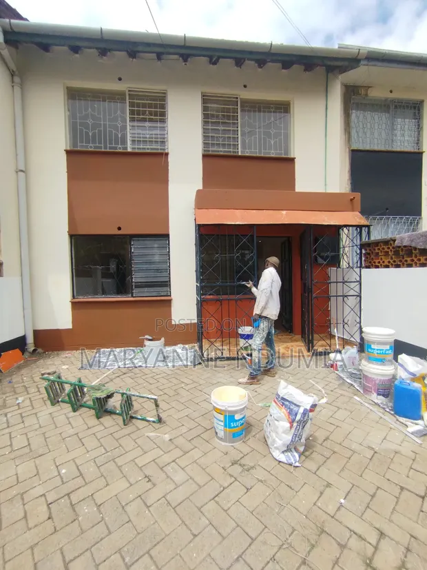 5bdrm Maisonette in South B for rent