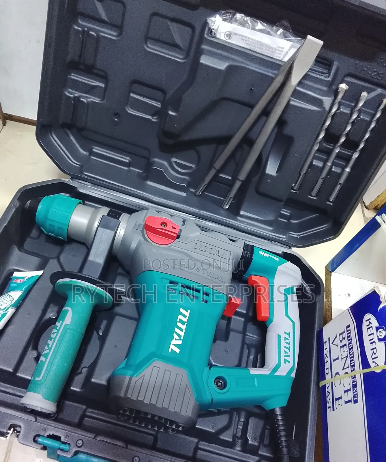 Total Rotary Hammer Drill 1500w