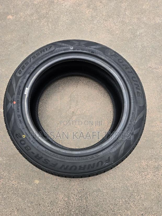 225/55r17 Fortune Tyre - thumbnail 3