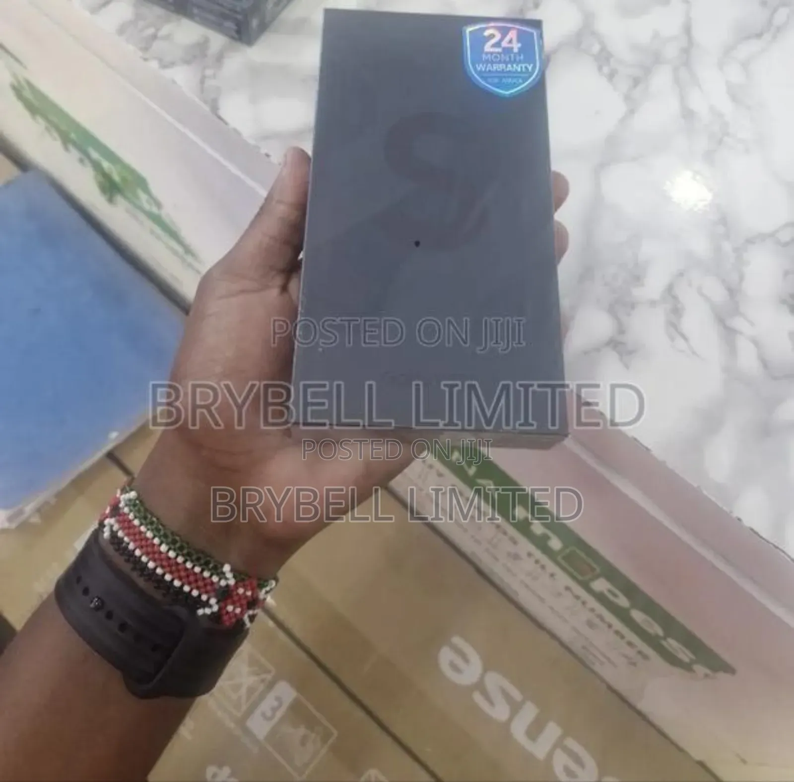 New Samsung Galaxy S22 5G 128 GB White