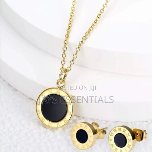 Reversible Stainless Steel Necklace and Earrings Set - thumbnail 4