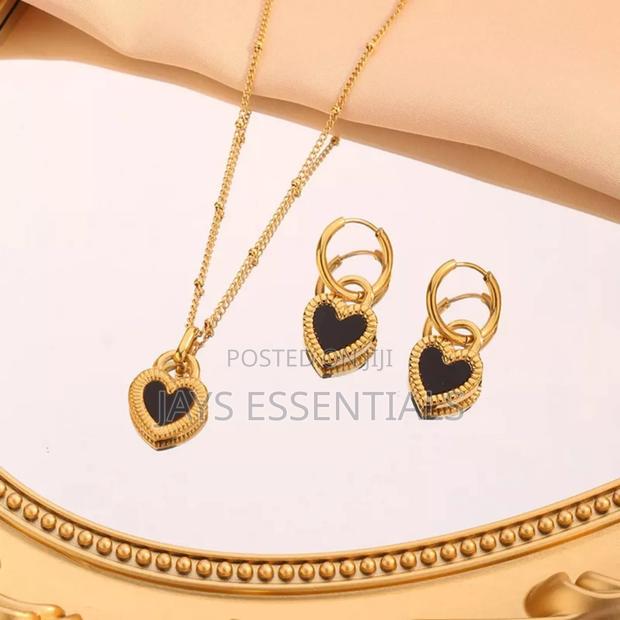 Reversible Stainless Steel Necklace and Earrings Set - main view