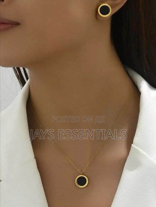 Reversible Stainless Steel Necklace and Earrings Set - thumbnail 17