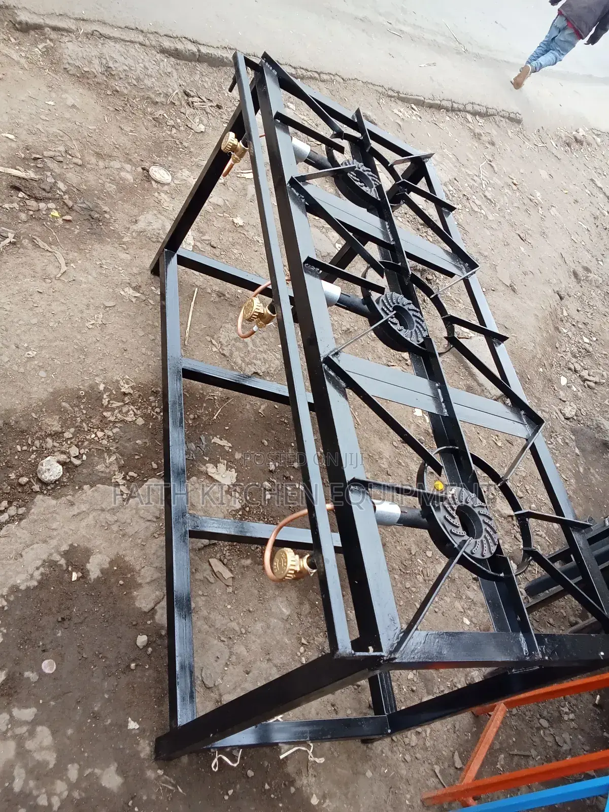 3 Burner Black Metal