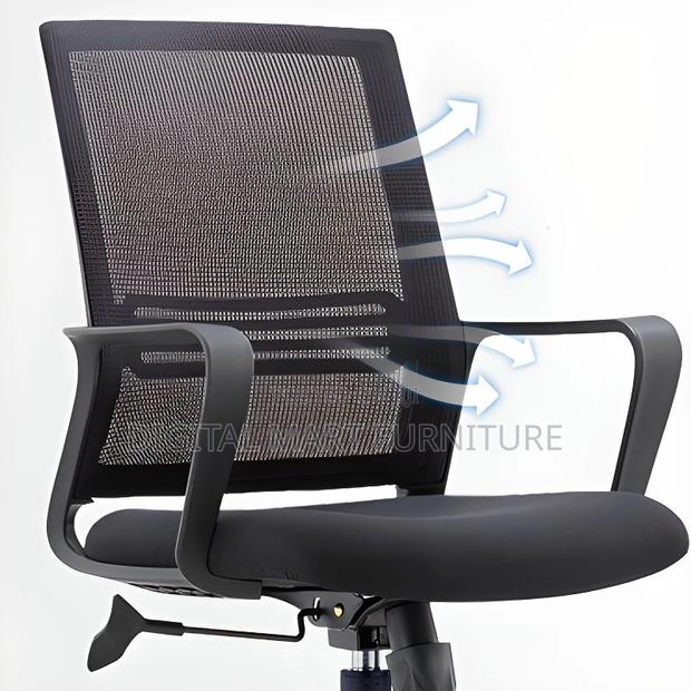 Office Chair: Black Flexible Office Chair With Armrest