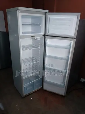 Clean and Legit Ex-Uk Fridge