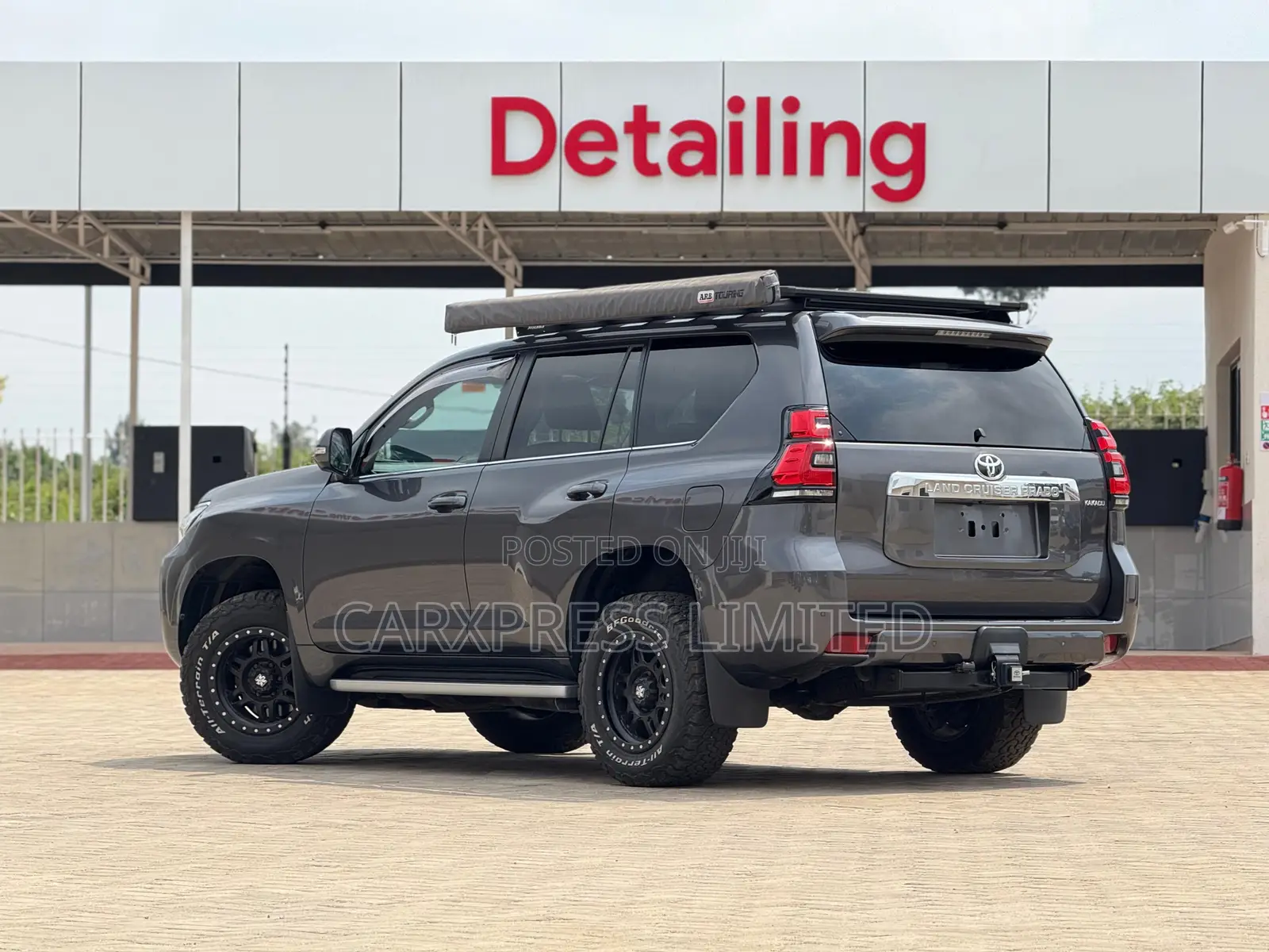 Toyota Land Cruiser Prado 2018 Gray