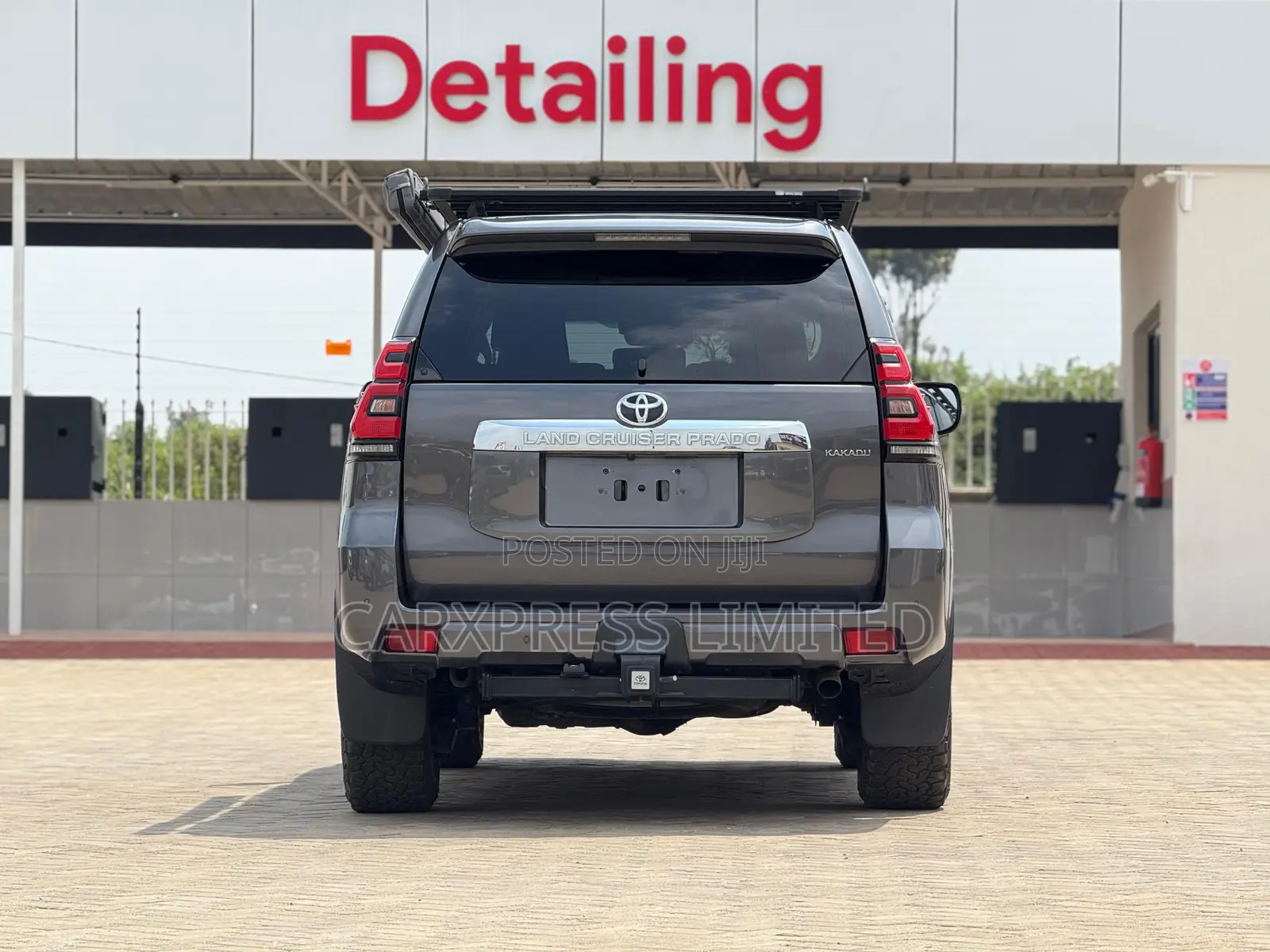 Toyota Land Cruiser Prado 2018 Gray