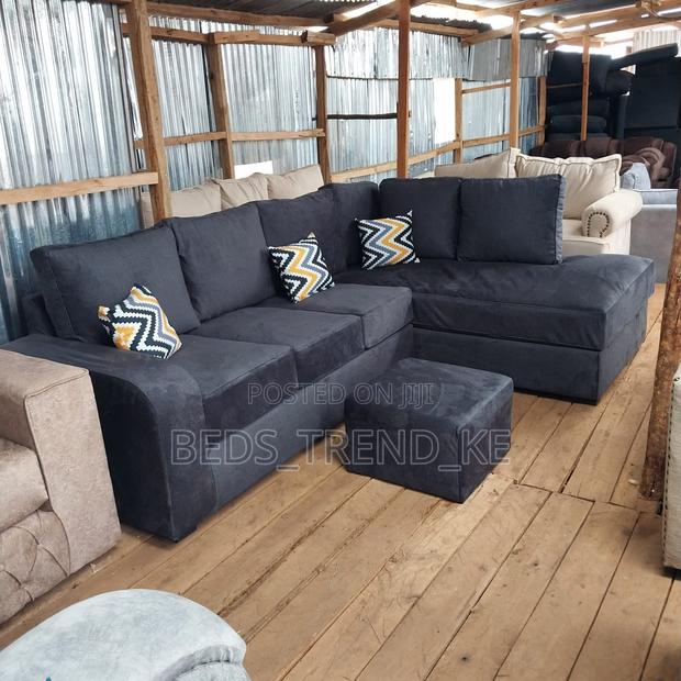Impressive Cozy 6 Seater L Seat With a Puff