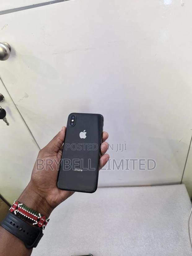 Apple iPhone X 64 GB Black