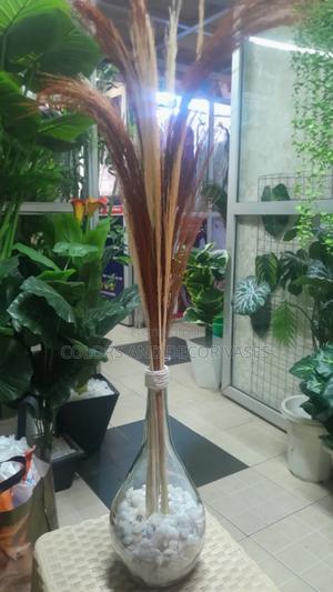 Round Glass Vase, Stones Plus Grass - thumbnail 2