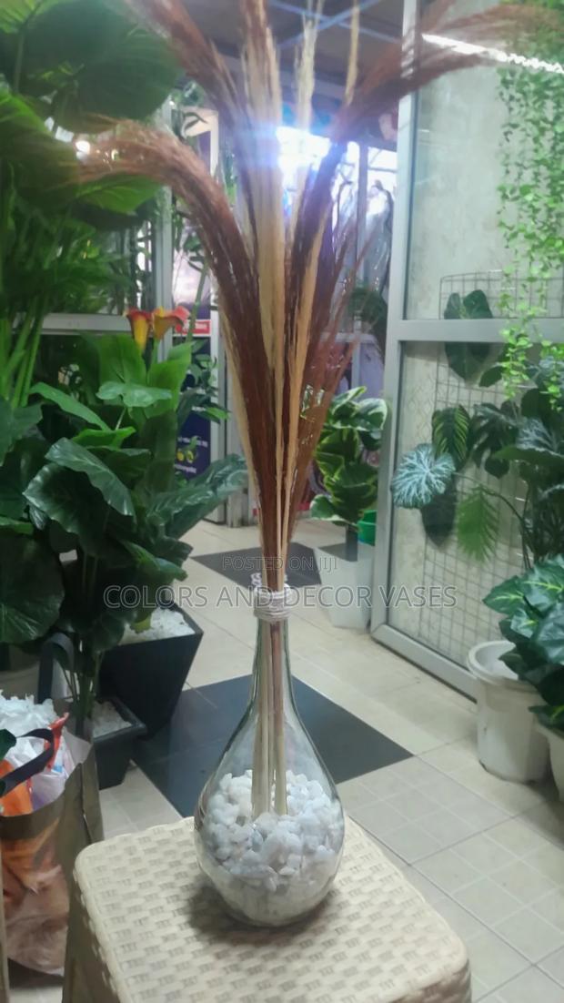 Round Glass Vase, Stones Plus Grass - thumbnail 4