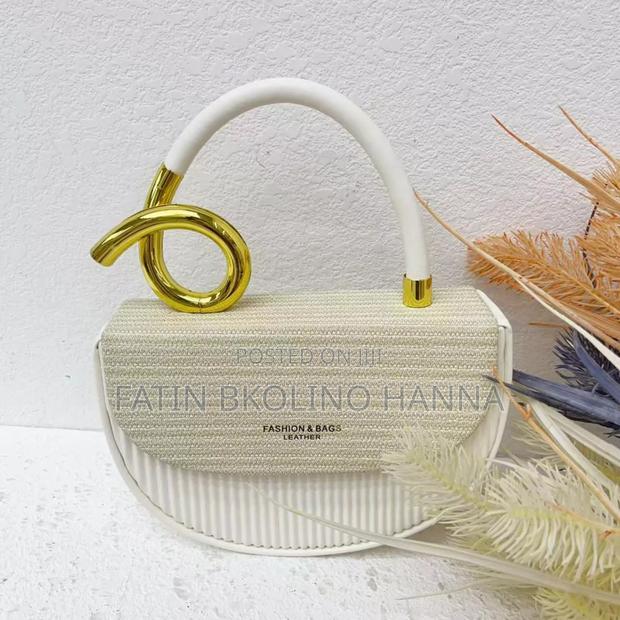 Lavish Shoulder Bags - thumbnail 2