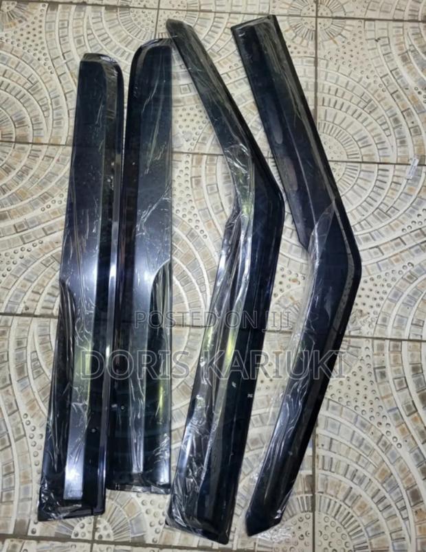 Suzuki Swift Windbreakers - main view