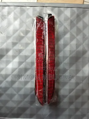Universal Rear Bumper Reflector Light for Toyota Cars
