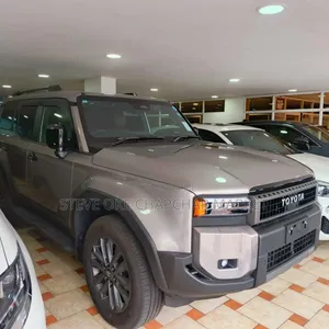 Toyota Land Cruiser Prado 2.8 2024 Gray