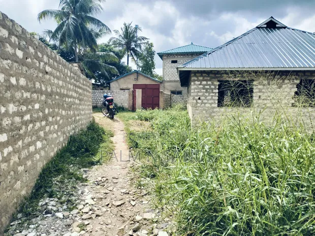 3bdrm Apartment in Tukutane, Ukunda for sale