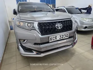 Toyota Land Cruiser Prado 2012 Gray