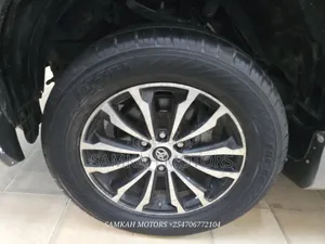 Toyota Land Cruiser Prado 2012 Gray