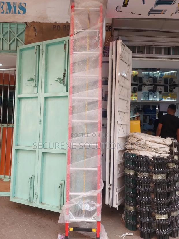 Fibreglass 2 X 10/20ft Aluminium Double Extension Ladder. - main view