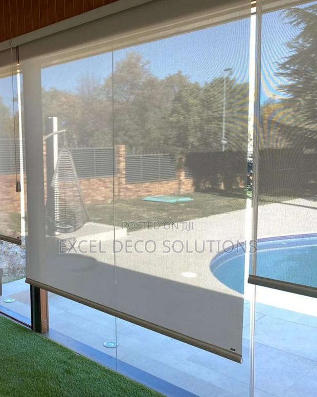 Custom Fit Sunscreen Window Blinds Tailored for Your Space