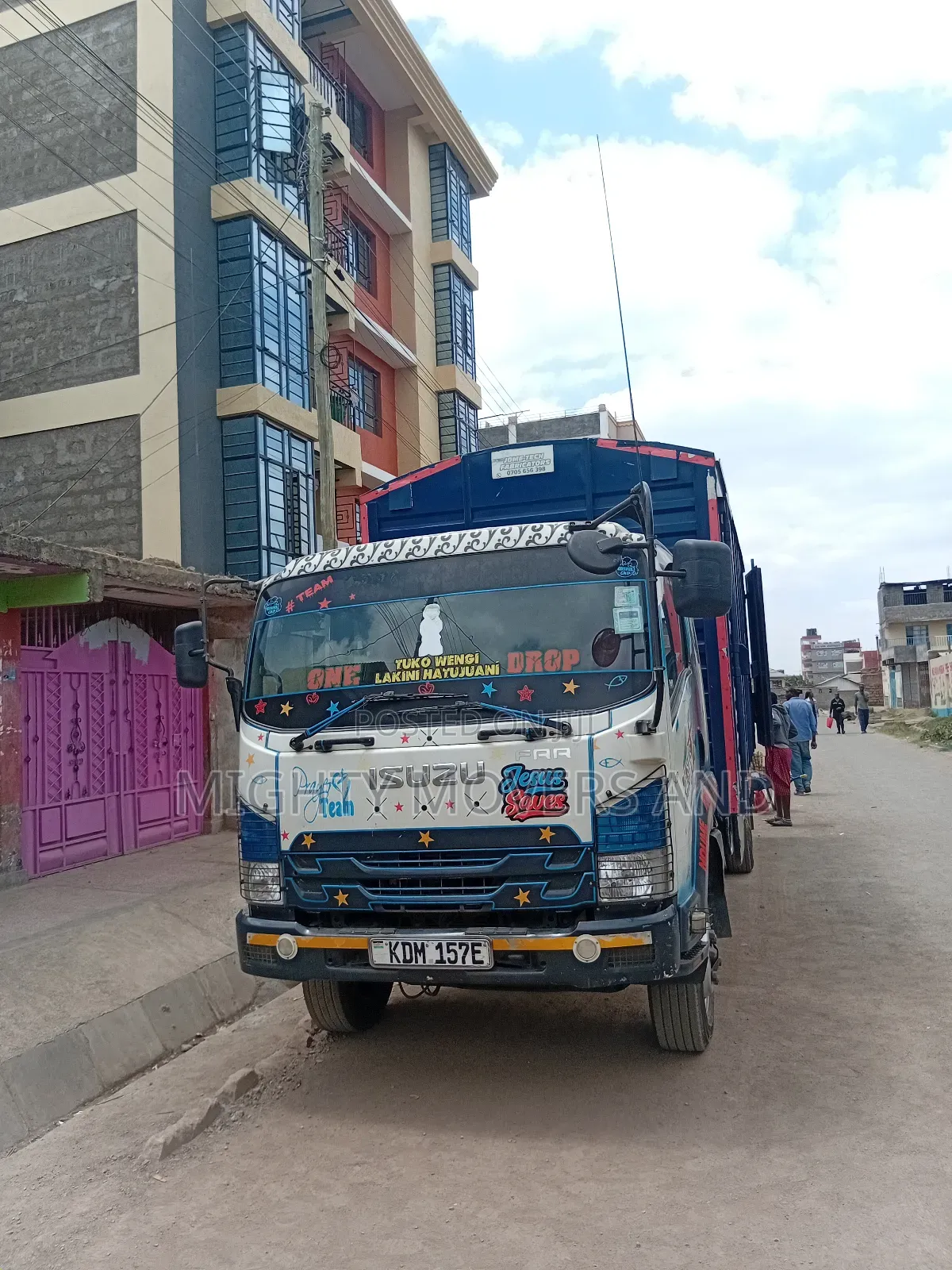 Lorry for Transport and Movers Accessible for Jobs
