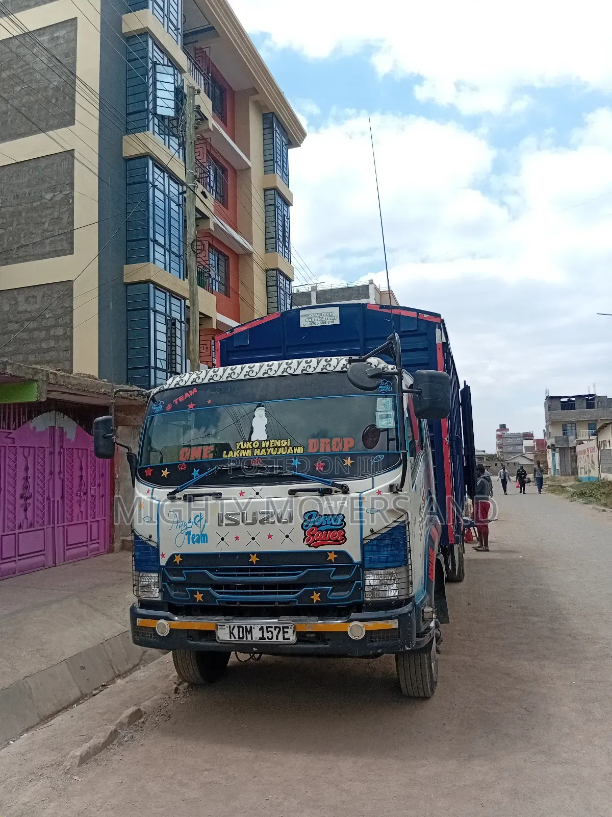 Lorry for Transport and Movers Accessible for Jobs