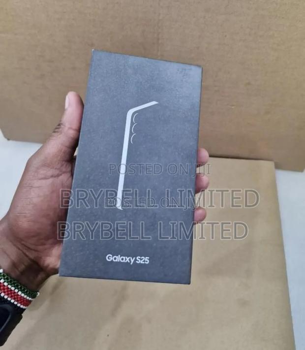 New Samsung Galaxy S25 256 GB Blue - main view